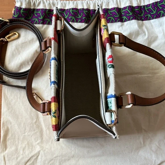 Tory Burch Emerson Satchel - Picture 5 of 11